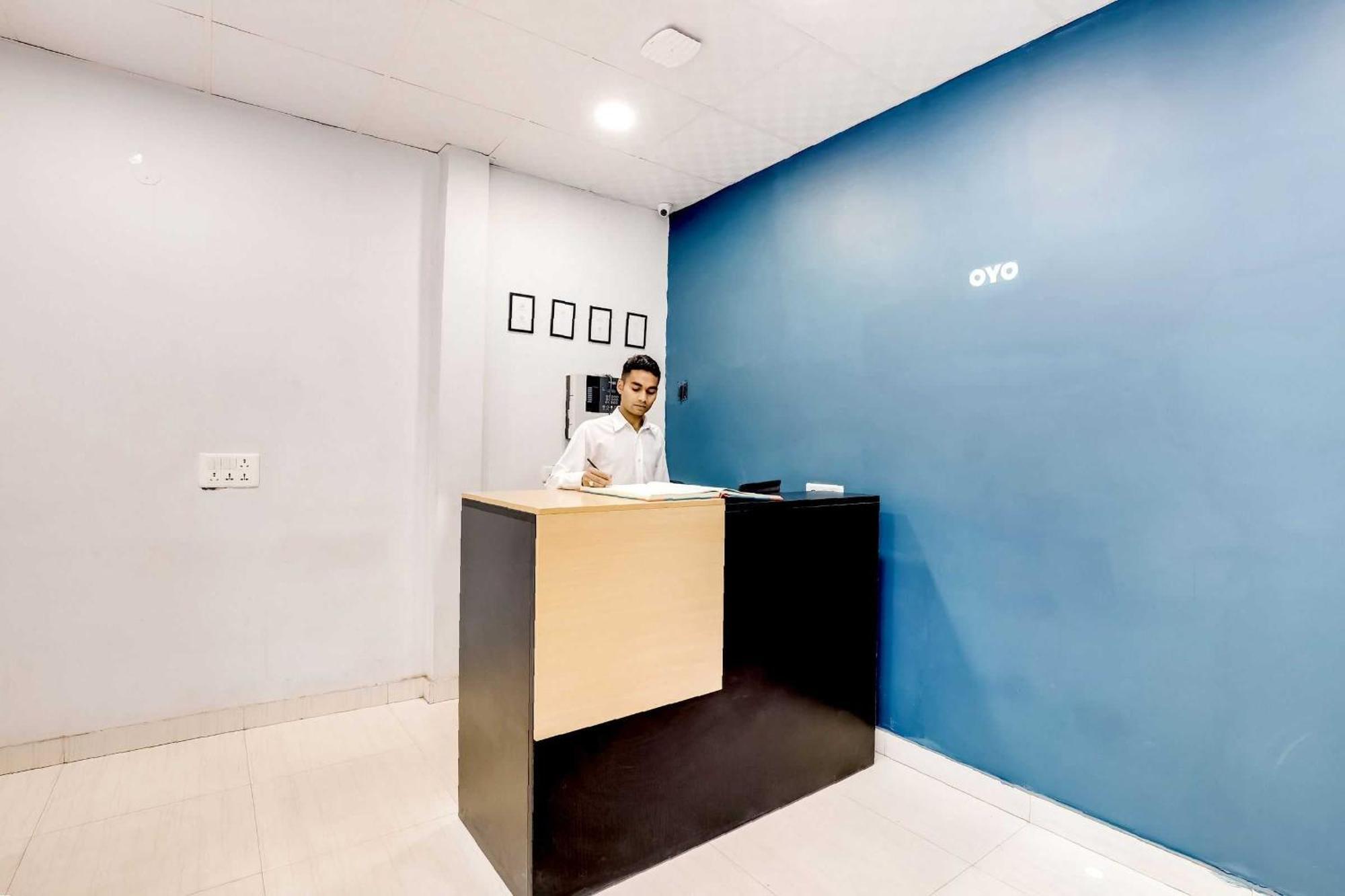 Collection O 71756 Hotel Silver Arrow Near Pacific Mall Tagore Garden เดลี ภายนอก รูปภาพ